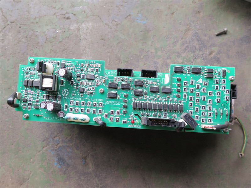 JUSP-ACP05JAB 中古のロボット部品