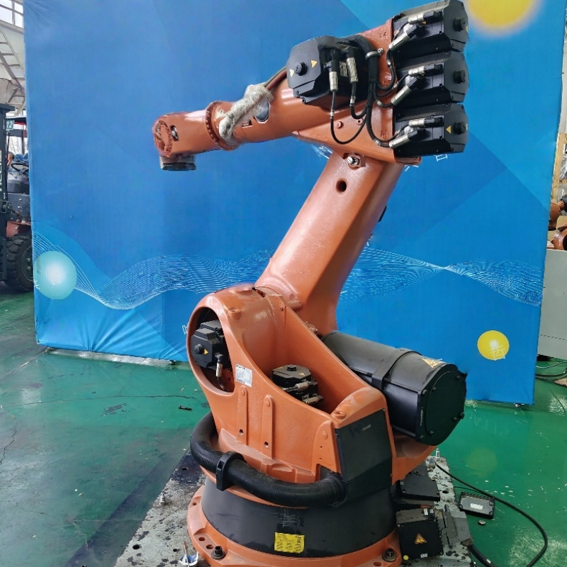 KR210C2 中古KUKAロボット