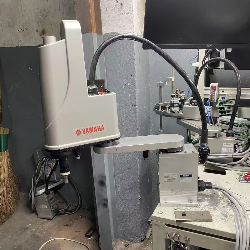 YK400XG 中古ヤマハロボット