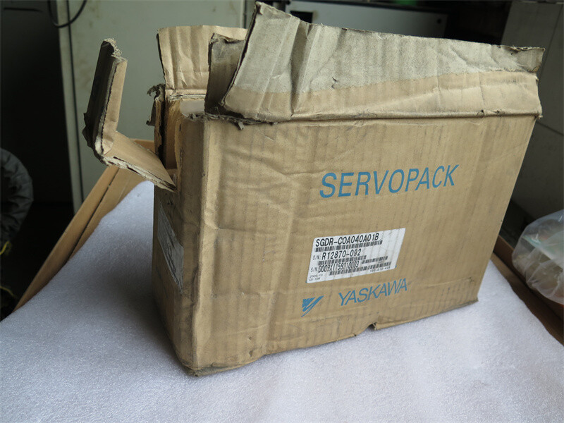 SGDR-C0A040A01B 新品ロボット部品