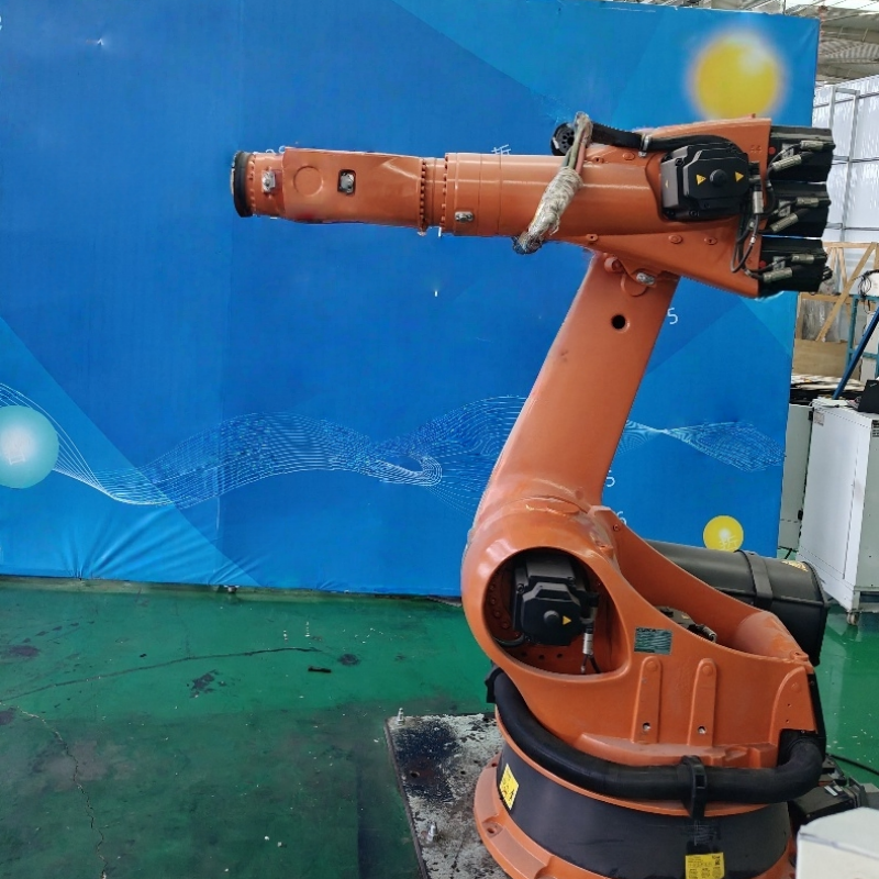 KR210C2 中古KUKAロボット