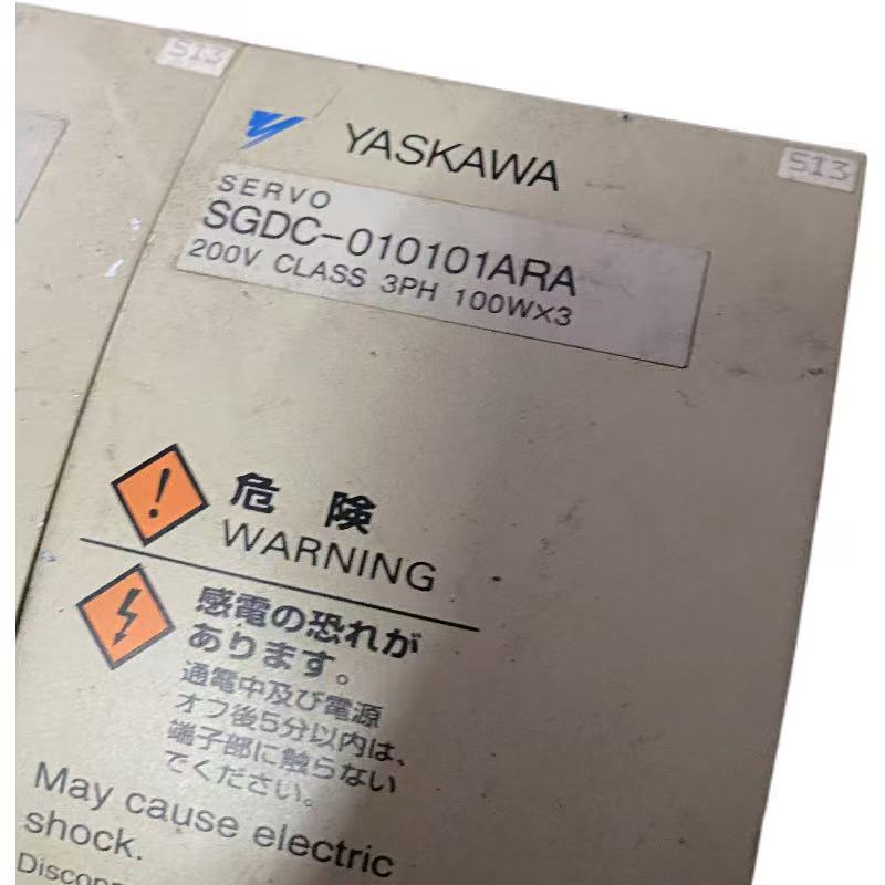 JUSP-ACP15GA SGDC-050505ARA SGDC-010101ARA 中古のロボット部品