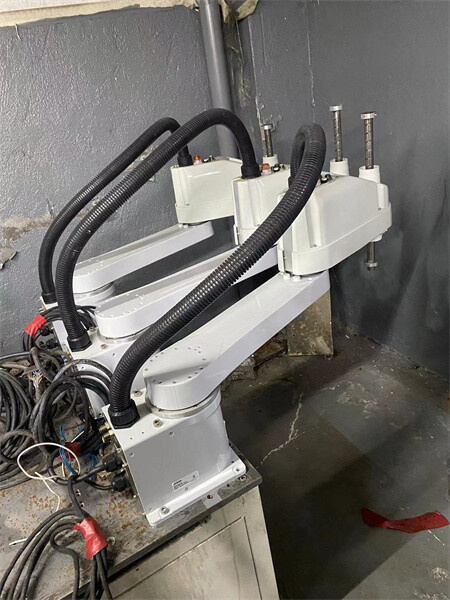 LS6-702 中古エプソンロボット